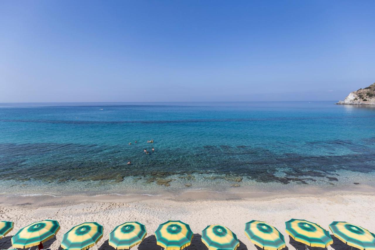 Villaggio Albergo Da Ciccio Sul Mare Capo Vaticano Exterior foto